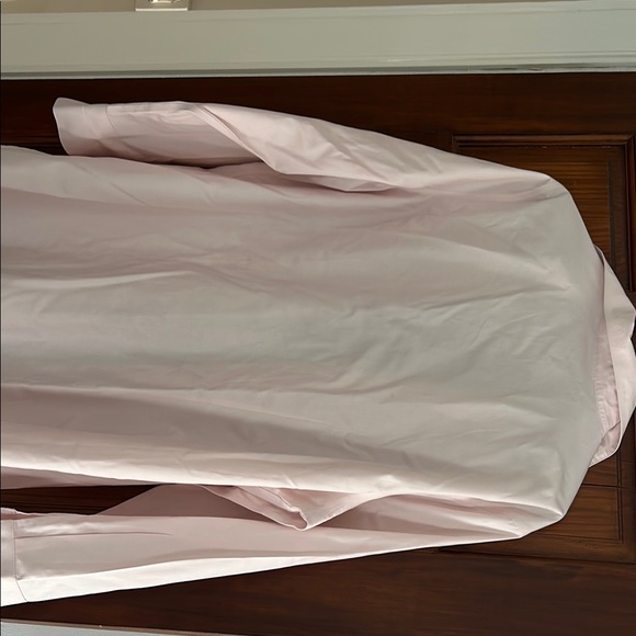Light Pink Button-Up Shirt - Picture 3 of 3